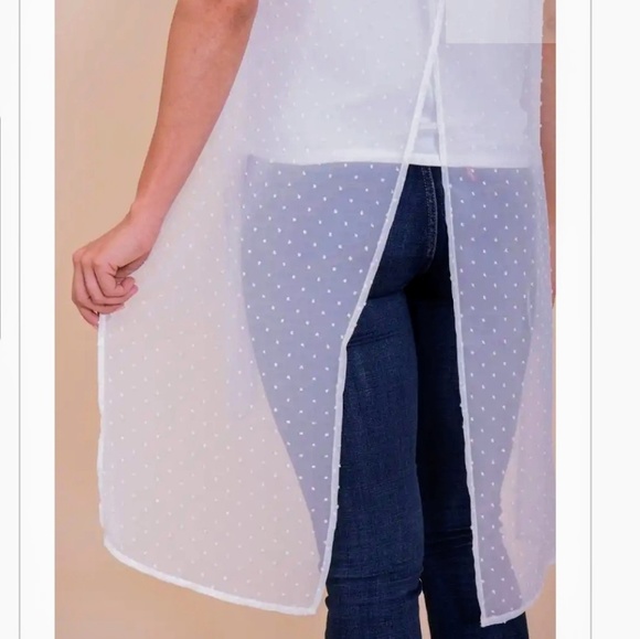 Sleeveless Hi-low Overlay Tunic - Picture 4 of 8